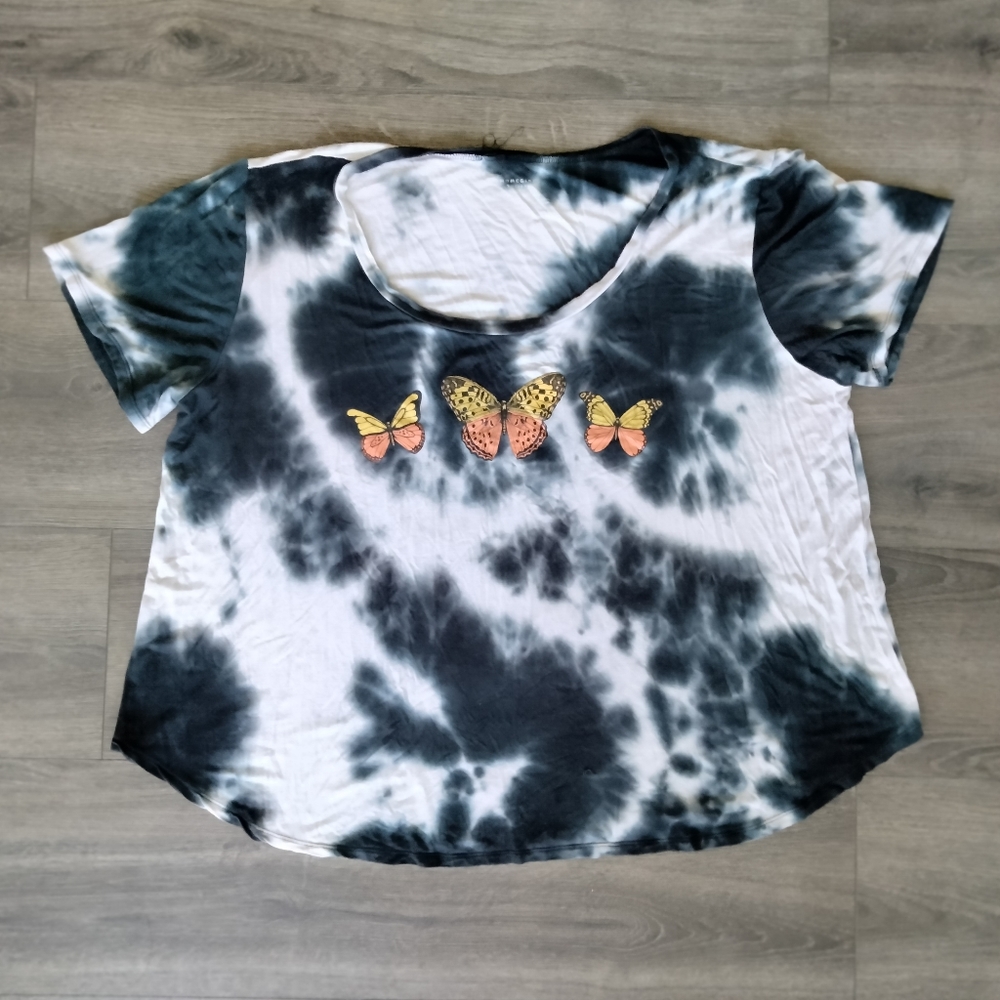 Homegirl Society Butterfly Tie Dye Short Sleeve Top Plus Size 2X